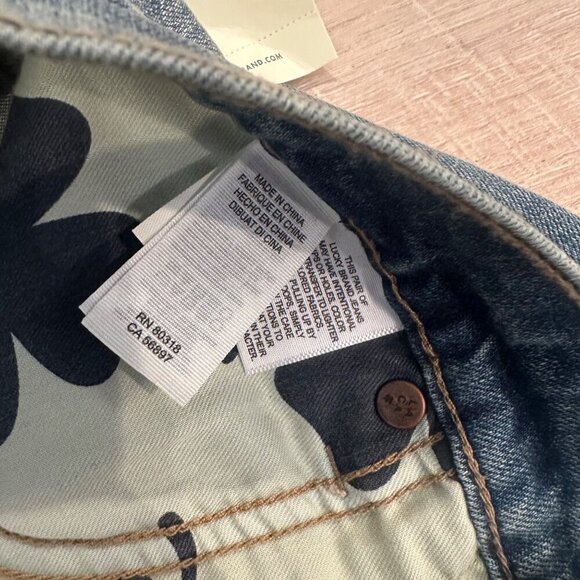 LUCKY BRAND WOMENS SWEET CROP JEANS SIZE 6 (28) NEW - Picture 7 of 10